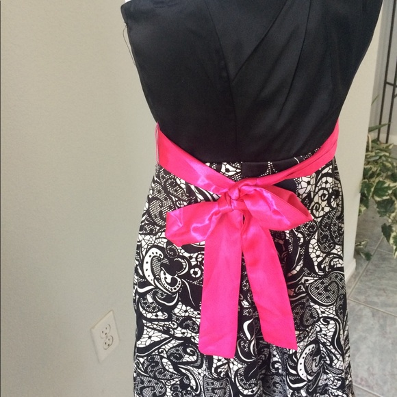 Ruby Rox Strapless Dress - Picture 4 of 6